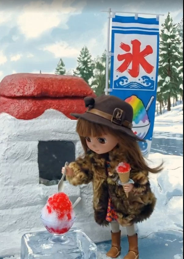 【音量注意】 寒くても食べたい！ 🥶 Ice Cold Treats in Freezing Cold!【動画】